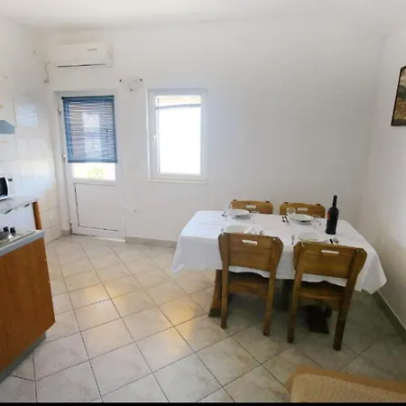 Apartment Mirjana