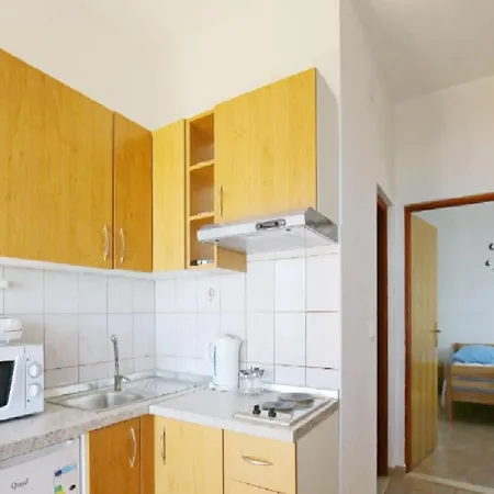 Mirjana Apartment Tribanj-Kruscica